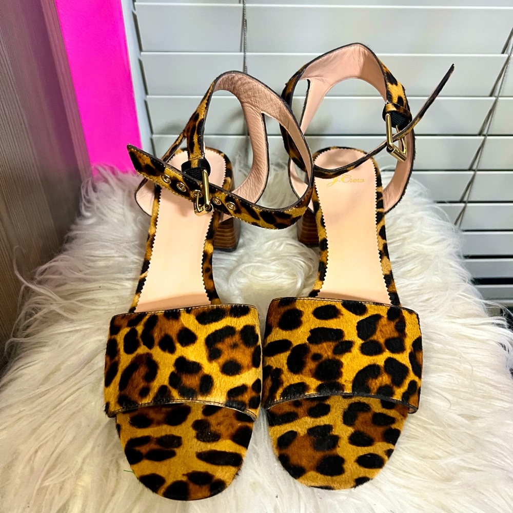 Leopard print sandals… practically brand new!!